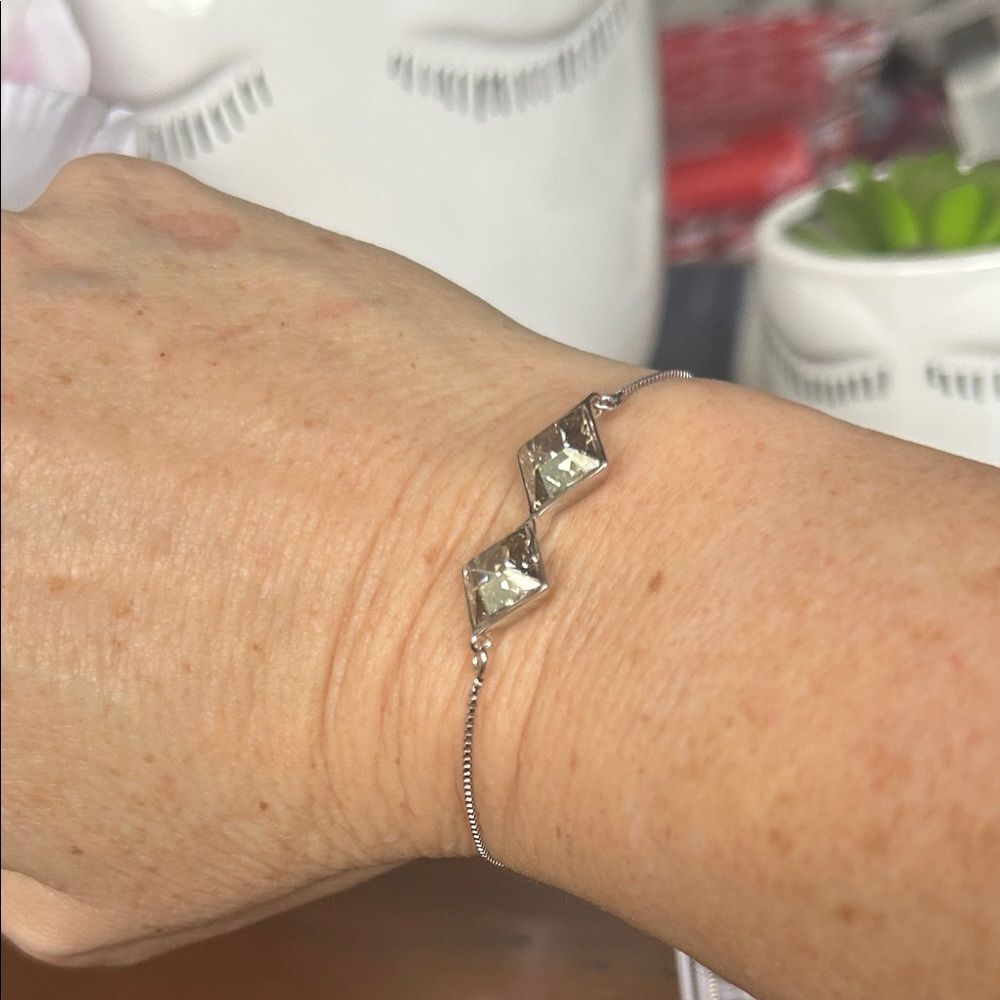 Swarovski crystals rhodium pull Silver Diamond Bracelet NEW